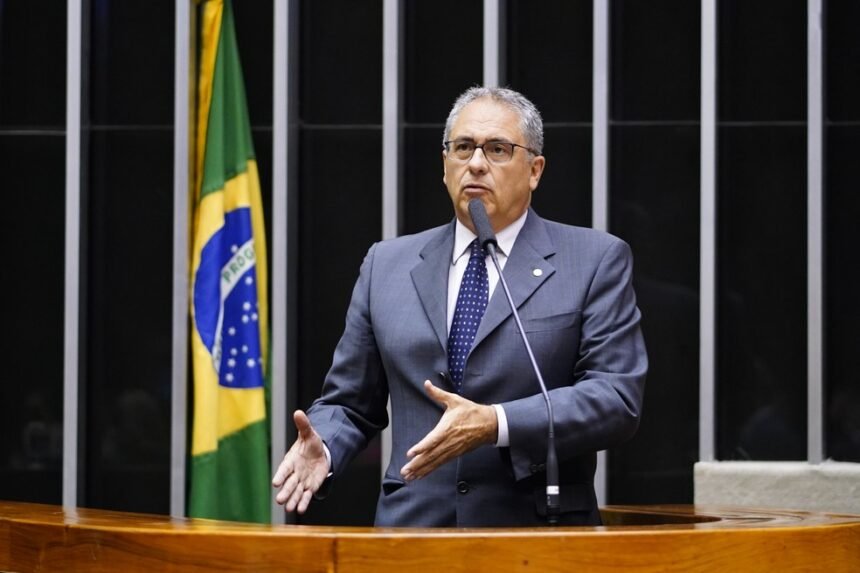 Deputado Carlos Zarattini (PT-SP) — Foto: Pablo Valadares/ Câmara dos Deputados