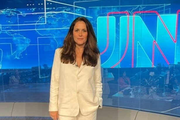 Ana Luiza Guimarães no Jornal Nacional - Foto: TV Globo