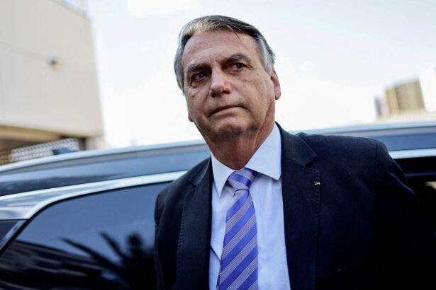 Datafolha: Para 55% Bolsonaro quis dar um golpe de Estado; 39% dizem que não