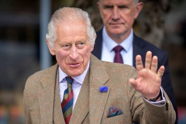 Embaixada do Reino Unido desmente boatos de morte do rei Charles III