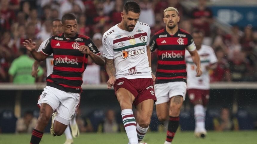 Flamengo elimina Fluminense e chega à sexta final do Carioca consecutiva