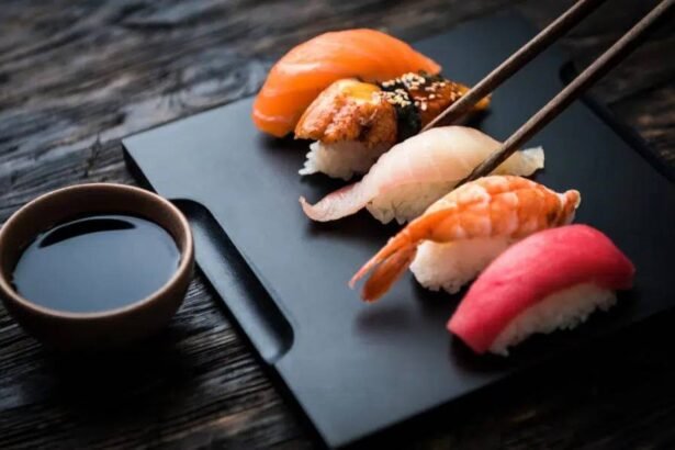 Luz vermelha, sushi erótico: o “jantar cripto” do ex-chefe do Tesouro britânico