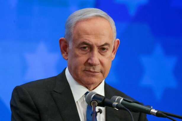 Premiê de Israel passará por cirurgia de hérnia neste domingo, diz gabinete