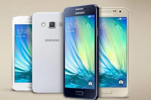 Galaxy A5 apresenta tela maior e LCD, uma das diferenças entre os celulares