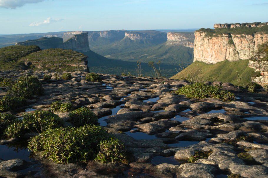 Vista do ‘mar de montanhas” do Parque Nacional da Chapada Diamantina, na Bahia