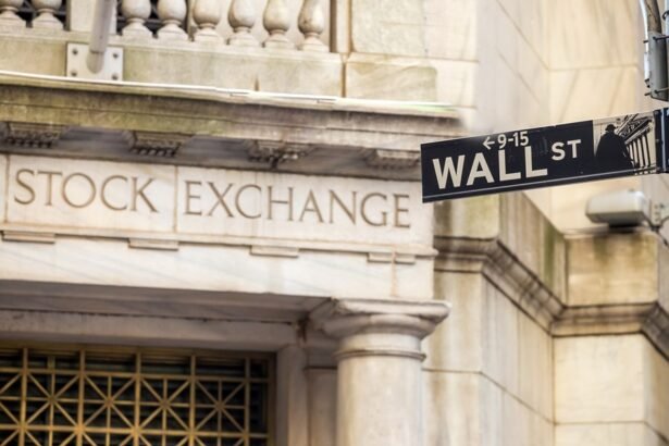 Bolsas de NY fecham em alta, apesar de pressão de Treasuries pós-payroll