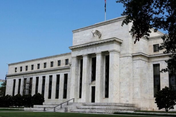 Diretora do Fed defende cautela para evitar alta dos juros mais à frente