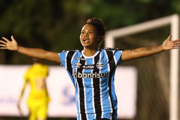 Grêmio vence clássico com Internacional no Brasileiro Feminino