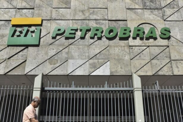 Petrobras avalia construção de plataformas e quer incentivar indústria naval, diz CEO