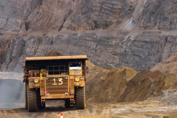 Política de mineração estudada pelo governo forçaria exploração de minas, diz jornal