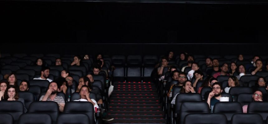 Salas de cinema vão a Brasília pedir inclusão no Perse | Empresas