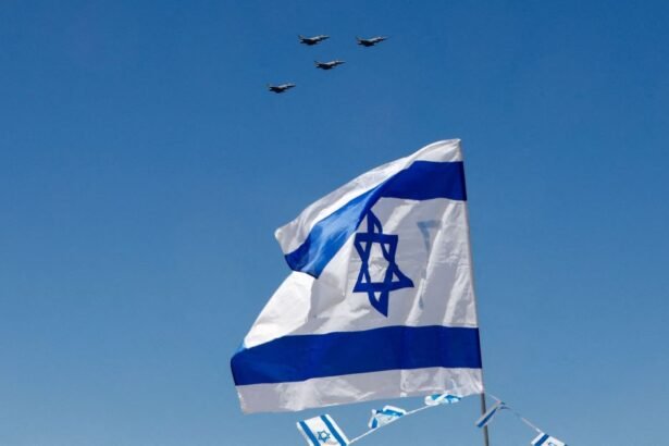Sirenes são acionadas no norte de Israel após ataque contra Irã, dizem militares