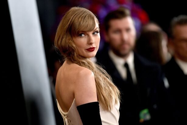 Taylor Swift, Magic Johnson e mais: veja novos bilionários na lista da Forbes