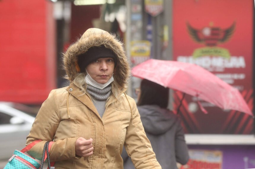 Temperatura máxima não passa dos 20°C em SP nesta quinta - 18/04/2024 - Cotidiano