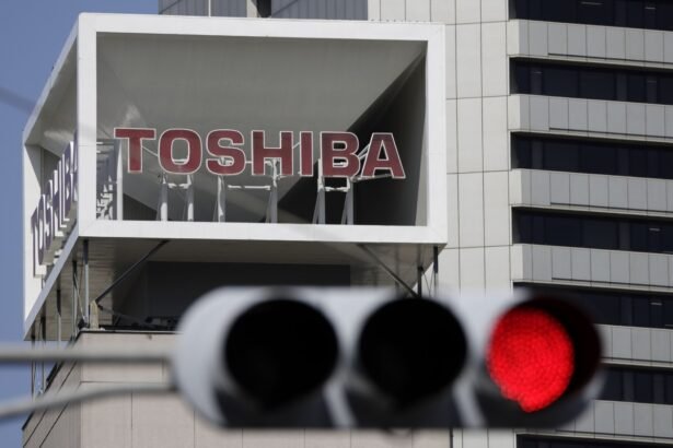 Toshiba avalia cortar 5 mil empregos no Japão | Empresas