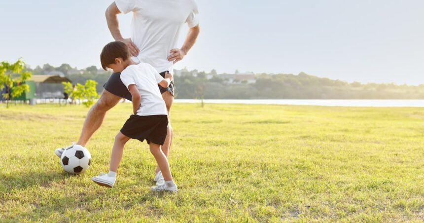 Confira 5 maneiras saudáveis de falar sobre atividade física com seus filhos