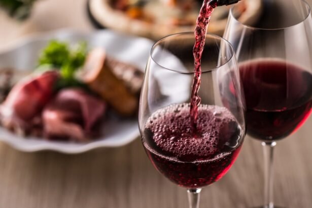 Como o vinho tinto perdeu a fama de saudável e por que ele não é mais considerado bom para o coração