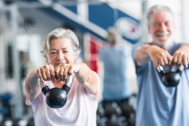Musculação intensa ajuda a preservar força em idosos - mesmo anos após interrupção do exercício