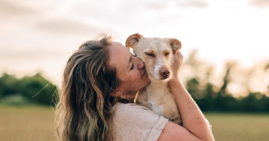 Conexão intensa com cachorro reduz risco de depressão e ansiedade